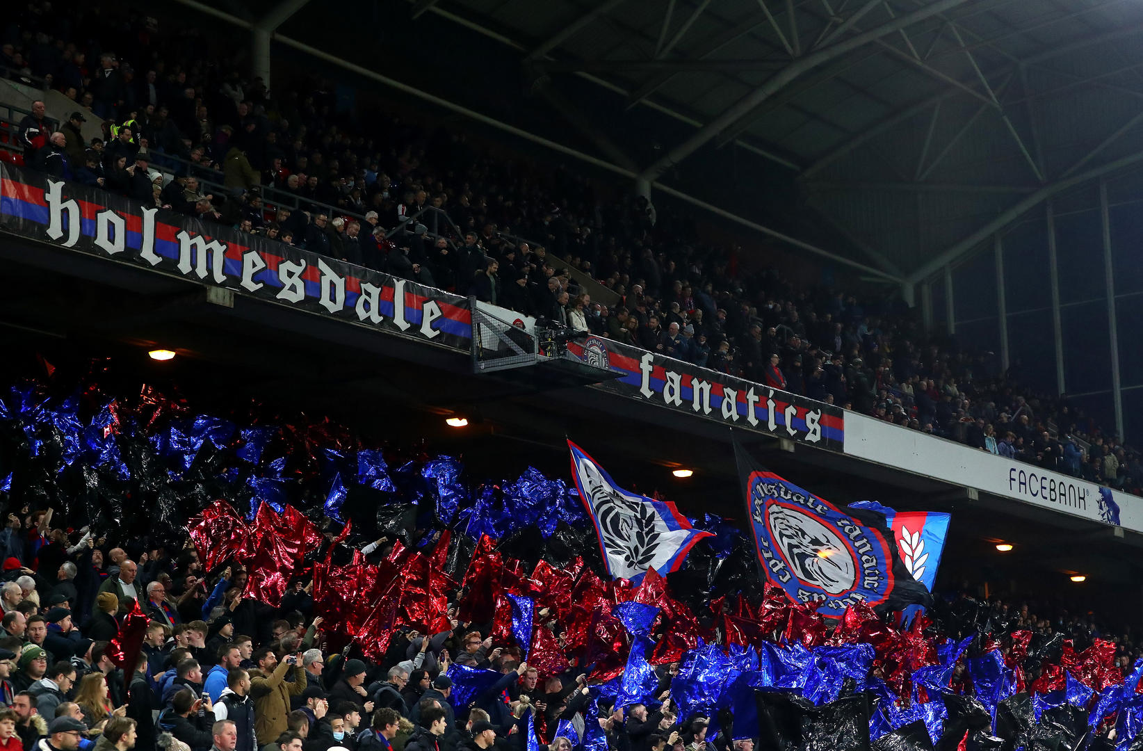 加强社区互 加强社区互