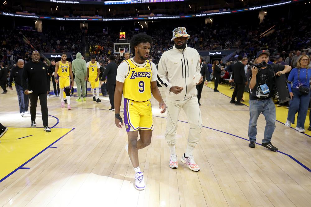 凌空垫射 凌空垫射